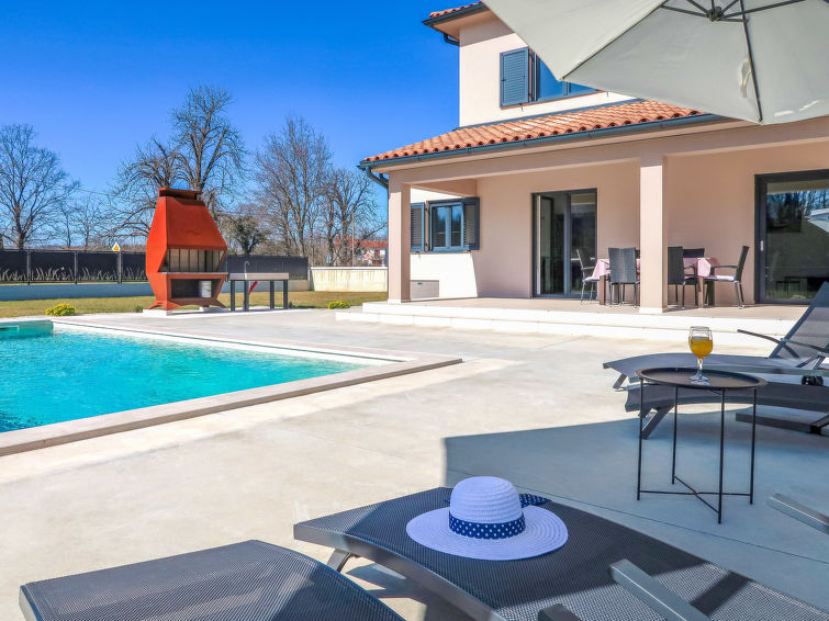 Foto van exterieur van Vakantiehuis Rovinj/Zminj