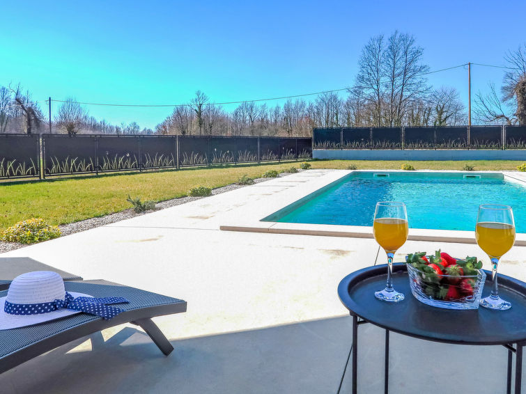 Foto van exterieur van Vakantiehuis Rovinj/Zminj