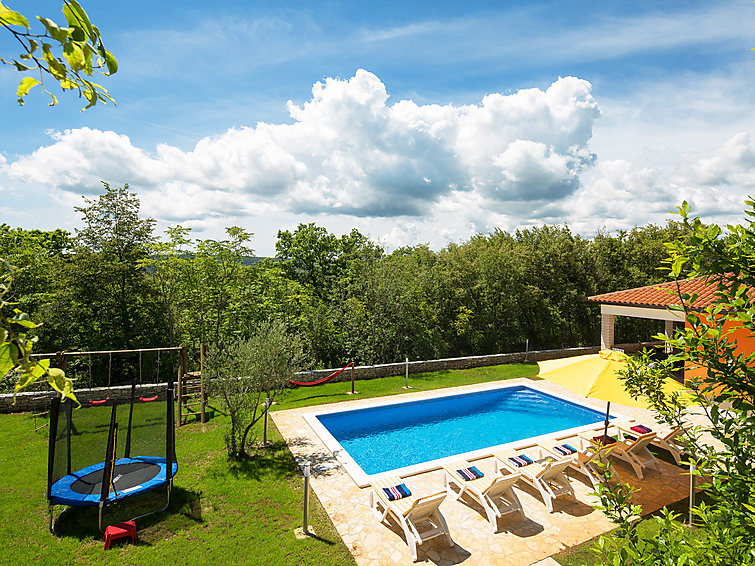 Foto van exterieur van Vakantiehuis Trget