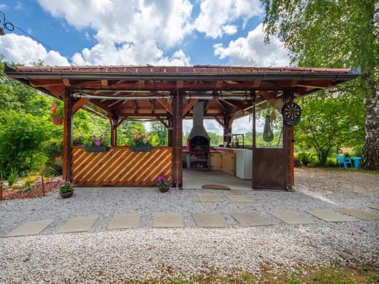 Foto van exterieur van Vakantiehuis Ogulin