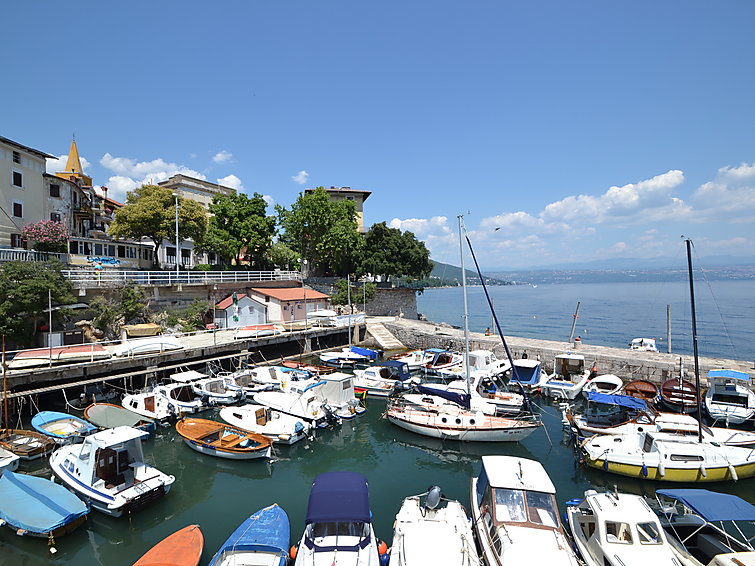 Foto van exterieur van Appartement Lovran/Tulisevica