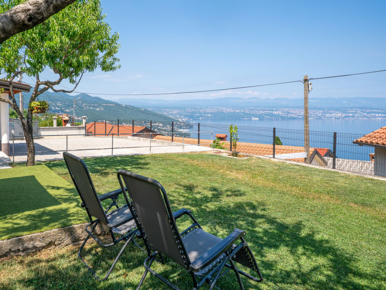 Foto van exterieur van Appartement Lovran/Tulisevica