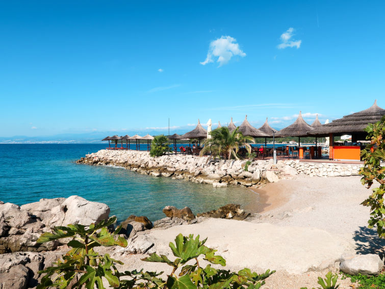 Foto van omgeving van Vakantiehuis Krk/Njivice