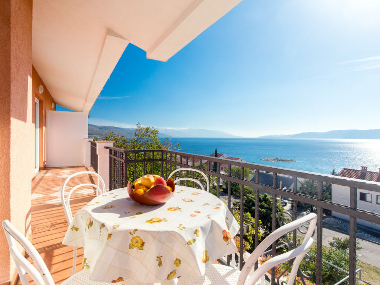 Appartement Valentina: Geniet van een Uitzicht op Zee in Nov... | Out! Vakantiehuizen