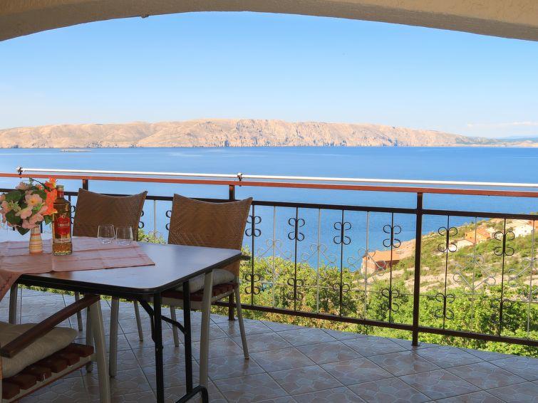 Ontspan in Appartement Dalibor met Prachtig Uitzicht op Zee | Out! Vakantiehuizen