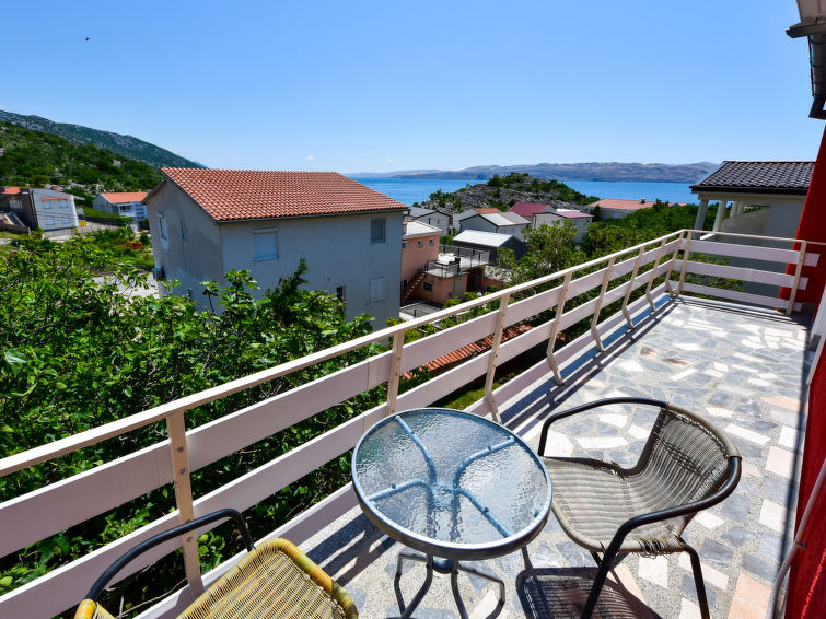 Ontdek Appartement Jelena: Uw Vakantieverblijf in Karlobag | Out! Vakantiehuizen