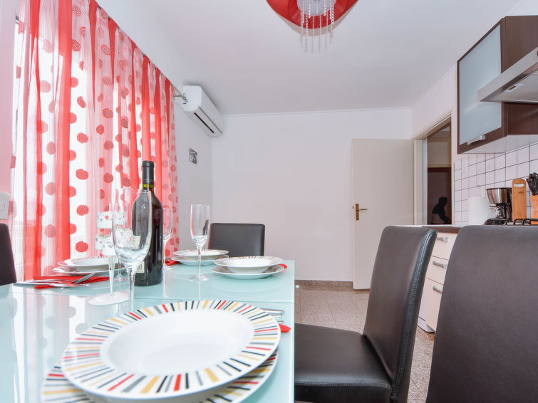 Foto van wonen van Appartement Karlobag