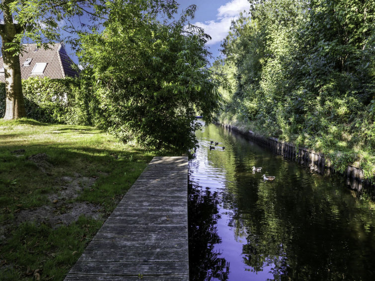 Foto van exterieur van Vakantiehuis Eernewoude