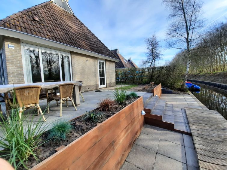 Foto van exterieur van Vakantiehuis Eernewoude