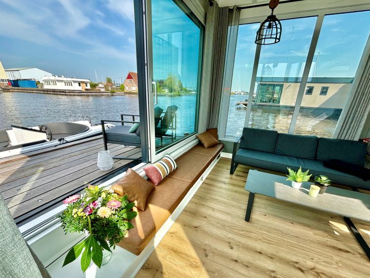 Comfortabel Vakantiehuis Harboursuite Woudsend met Inclusief... | Out! Vakantiehuizen