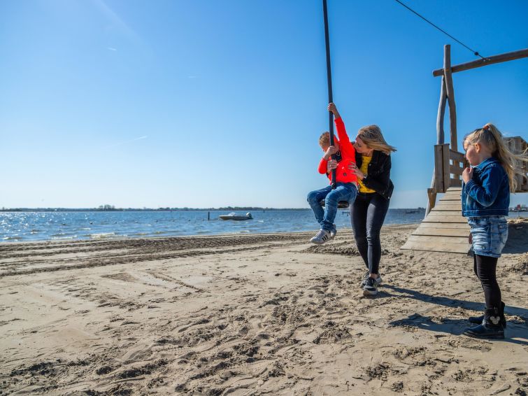 Foto van exterieur van Vakantiehuis Biddinghuizen