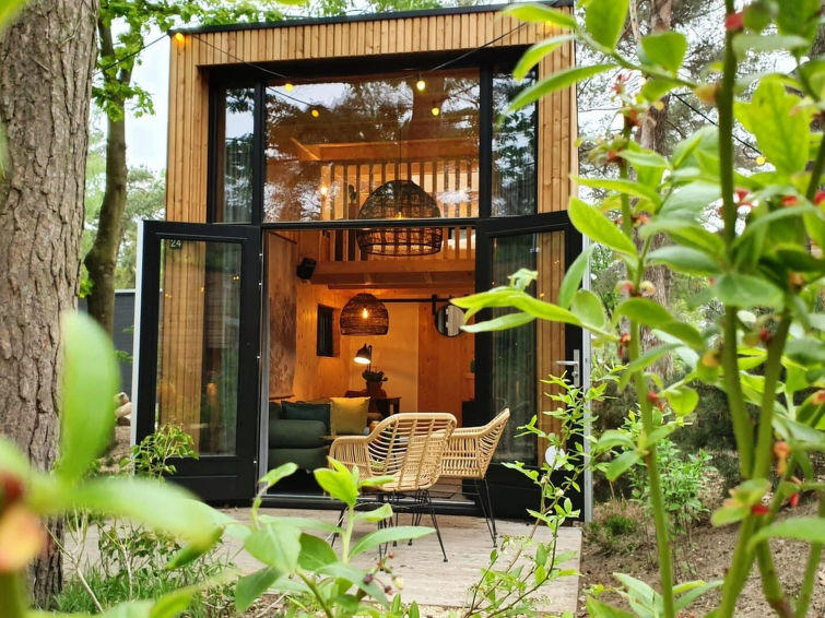 Ontsnap naar het Rustieke Tiny House 2 in Otterlo | Out! Vakantiehuizen