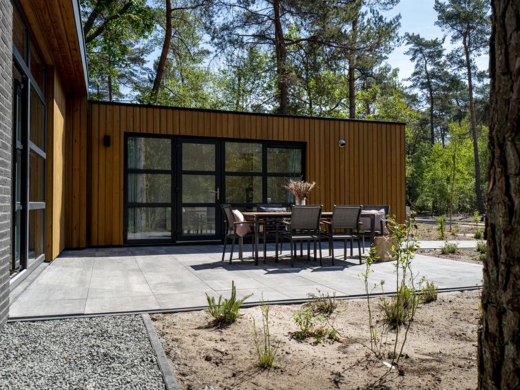 Foto van exterieur van Vakantiehuis Beekbergenin de winter