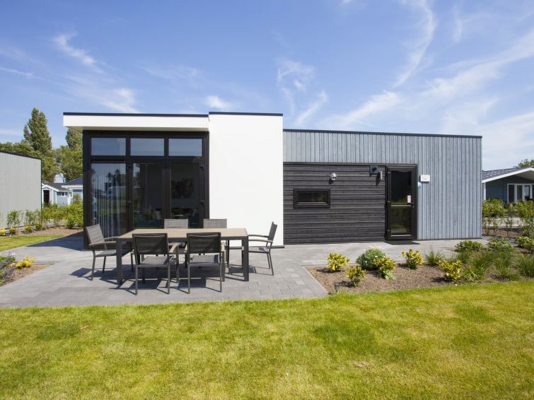 Foto van exterieur van Vakantiehuis Nijkerkin de winter