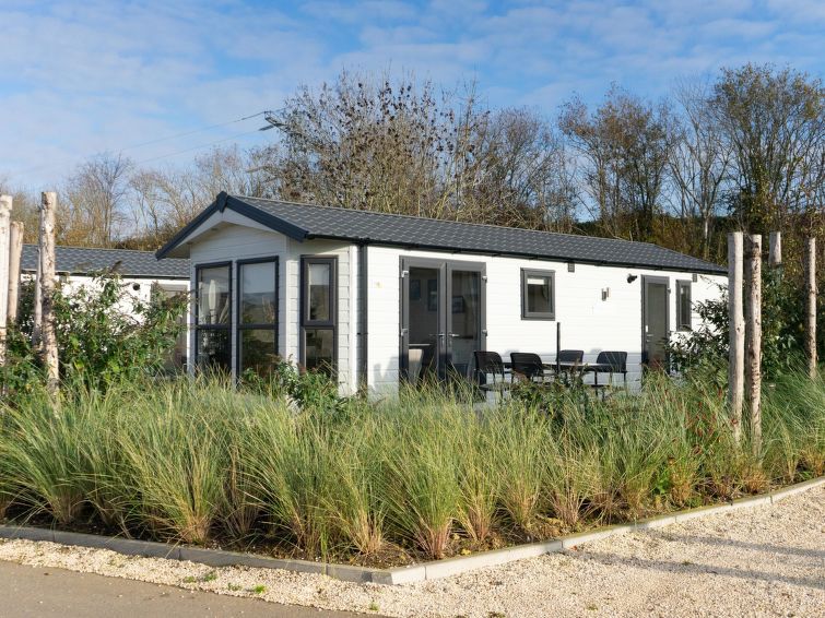 Gezellig Chalet in EuroParcs De Kraaijenbergse Plassen | Out! Vakantiehuizen