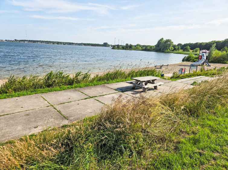 Foto van omgeving van Vakantiehuis Den Oever