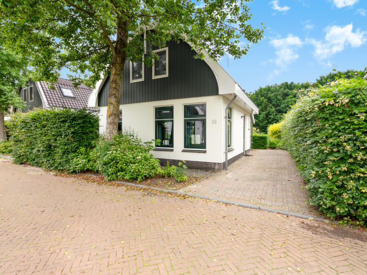 Ontspanning en Comfort in Vakantiehuis Koningshoeve Wellness... | Out! Vakantiehuizen