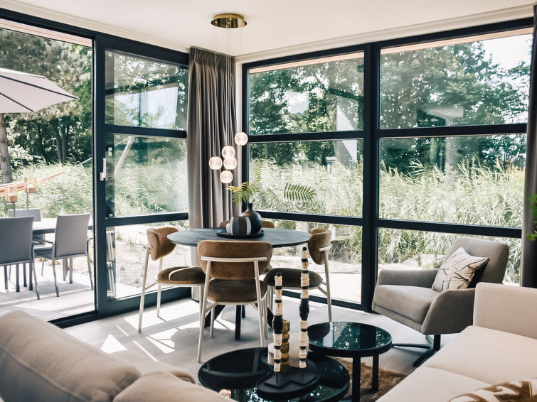 Villa Bloomingdale: Comfortabel Vakantiehuis in Vogelenzang | Out! Vakantiehuizen