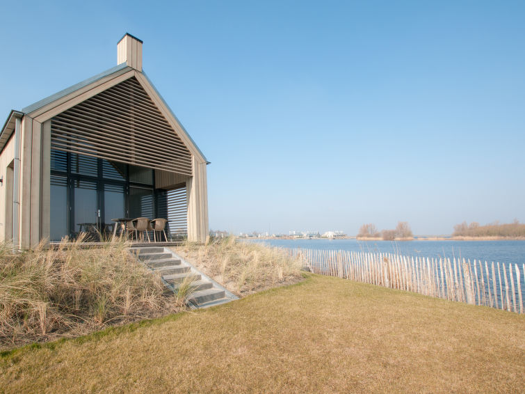 Geniet van Rust en Natuur in Oesterdam Resort, Zeeland | Out! Vakantiehuizen