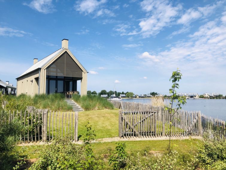 Foto van exterieur van Vakantiehuis Tholen
