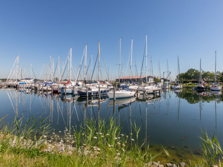 Foto van omgeving van Appartement Wolphaartsdijk