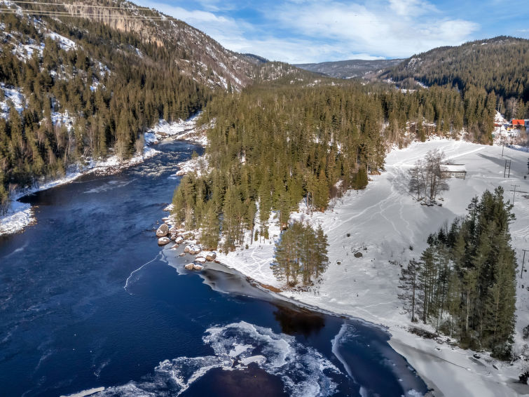 Foto van exterieur van Vakantiehuis Birkelandin de winter