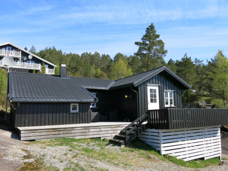 Foto van exterieur van Vakantiehuis Eikerapenin de winter