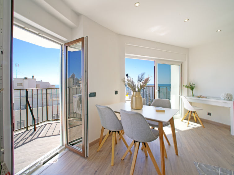Appartement met Prachtig Uitzicht op Zee in Armação de Pêra | Out! Vakantiehuizen