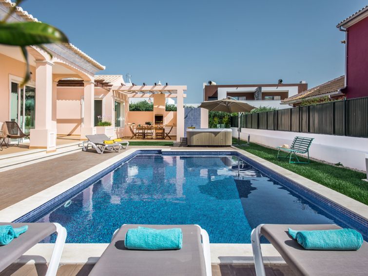 Foto van exterieur van Vakantiehuis Albufeira