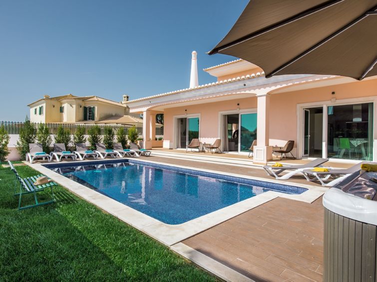 Foto van exterieur van Vakantiehuis Albufeira