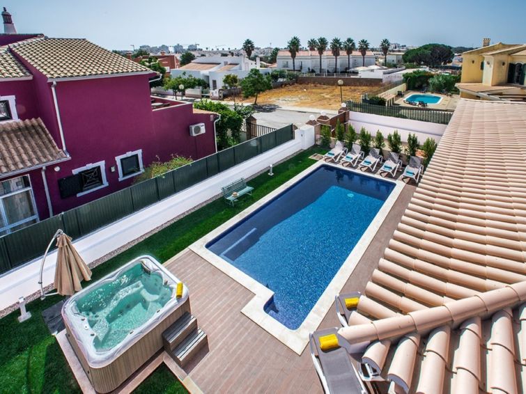 Foto van exterieur van Vakantiehuis Albufeira