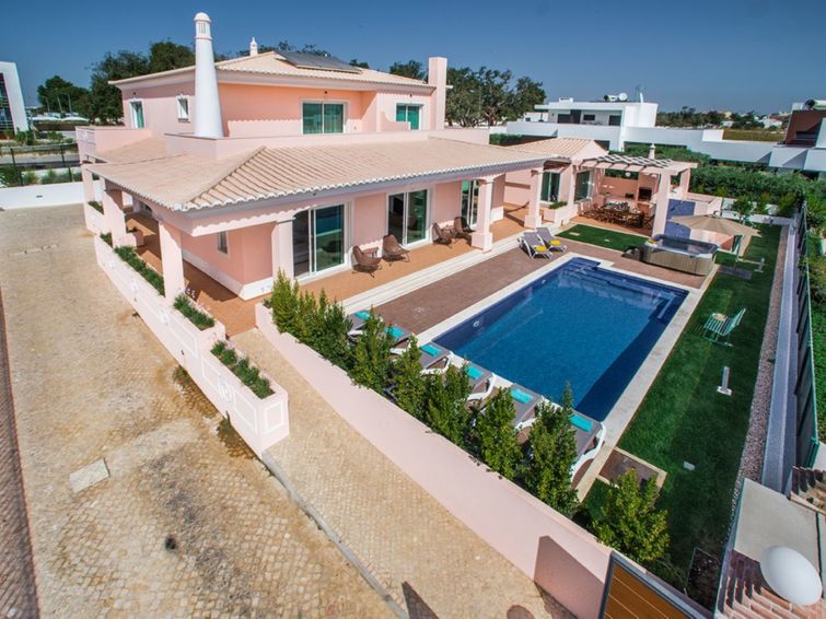 Foto van exterieur van Vakantiehuis Albufeira