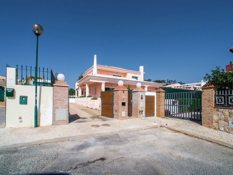 Foto van exterieur van Vakantiehuis Albufeira
