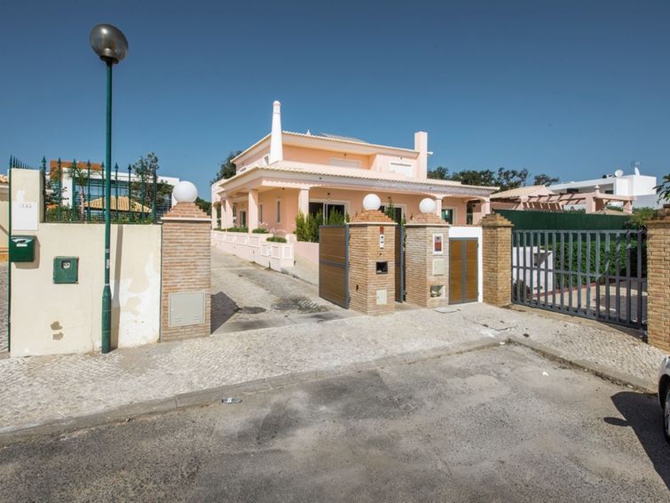 Foto van exterieur van Vakantiehuis Albufeira