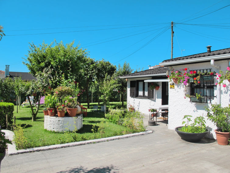 Comfortabele Bungalow 'Lopes' in het Hart van Fo, Portugal | Out! Vakantiehuizen