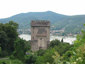 De Salamon Toren in Visegrád aan de Donau bocht