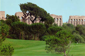 Golfbaan nabij Rome met historische omgeving
