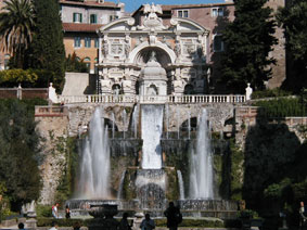 Villa d'Este met fonteintuinen in Tivoli
