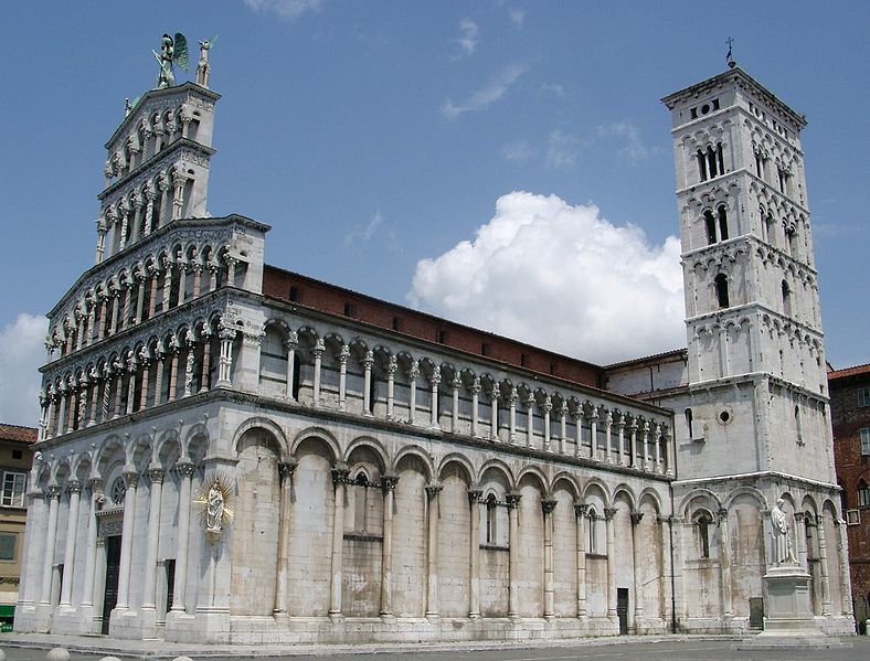 De prachtige kathedraal van Lucca