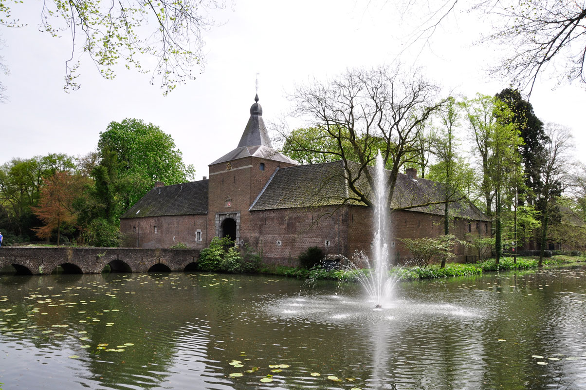 bezoek de kasteeltuinen arcen vanuit uw vakantiehuis